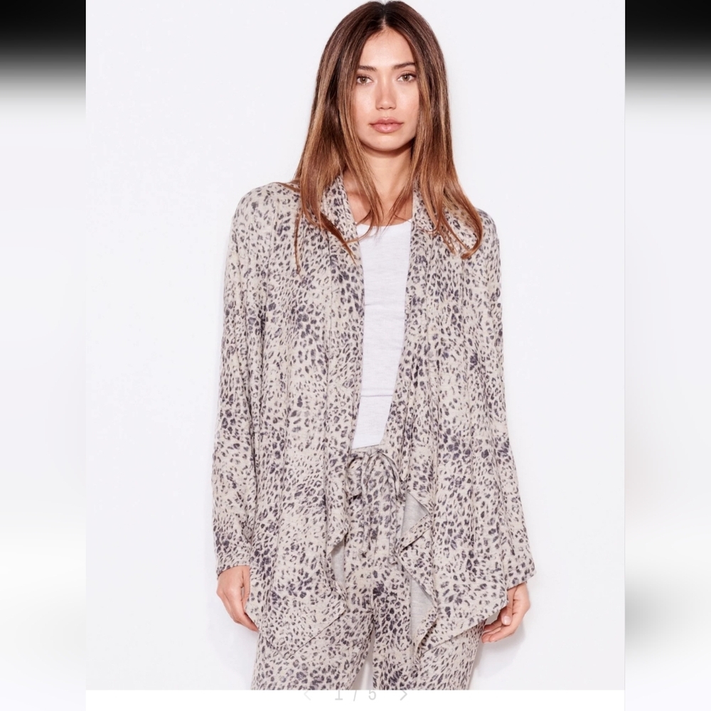 Sundry Leopard Cardigan in Oat